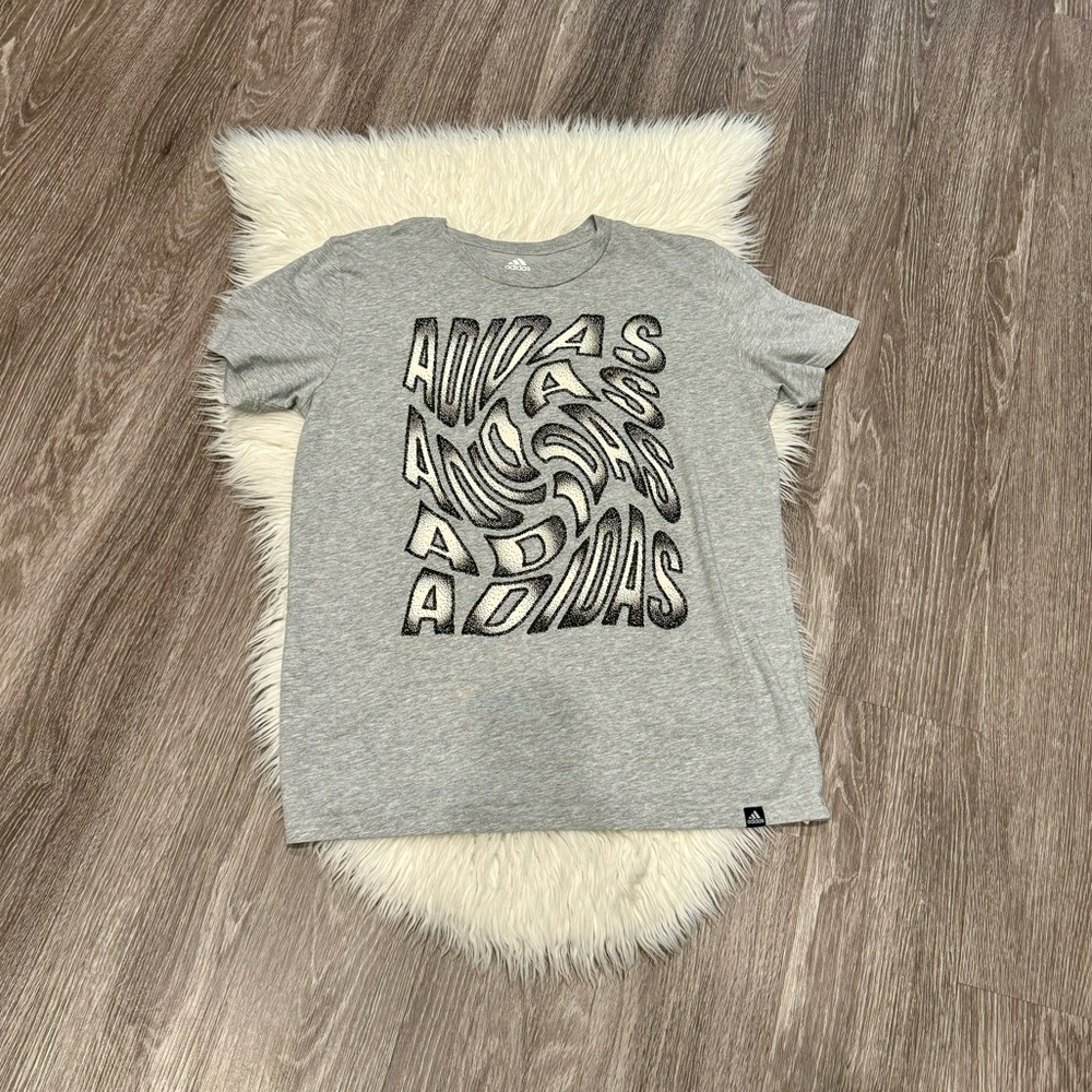 adidas Glow in the Dark Warped Logo Graphic Tee in Grey Heather Size XL 18-20